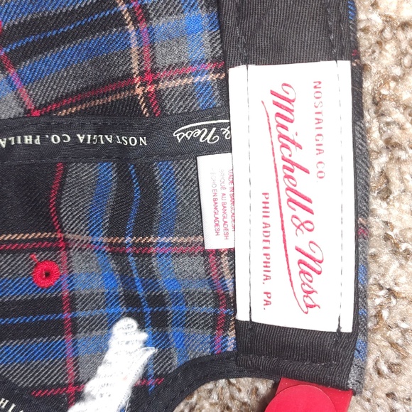 Mitchell & Ness NBA Mens Purple Toronto Raptors Spray Paint Snapback Hat OSFA - Picture 10 of 11